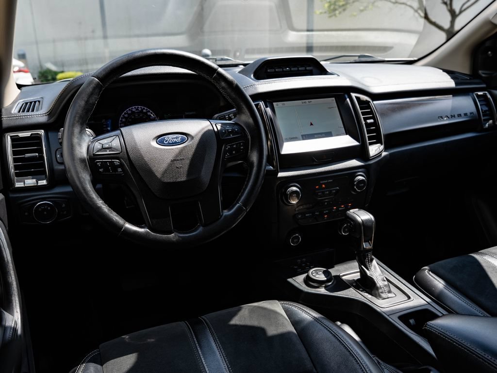 Used 2021 Cactus Gray Ford Lariat image 4