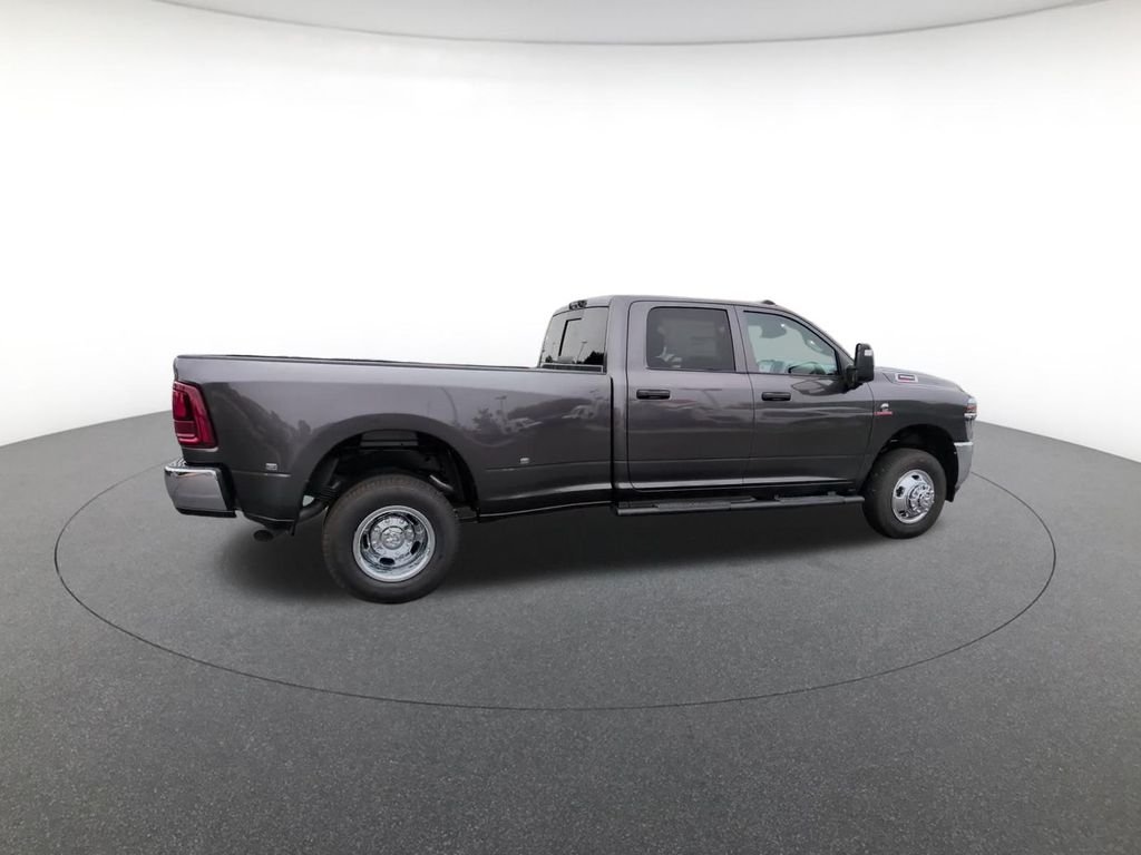 New 2026 Granite Crystal Metallic Clear-Coat Exterior Paint RAM Tradesman image 4