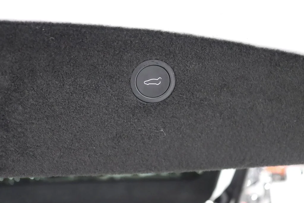 2022 Tesla Model X Base