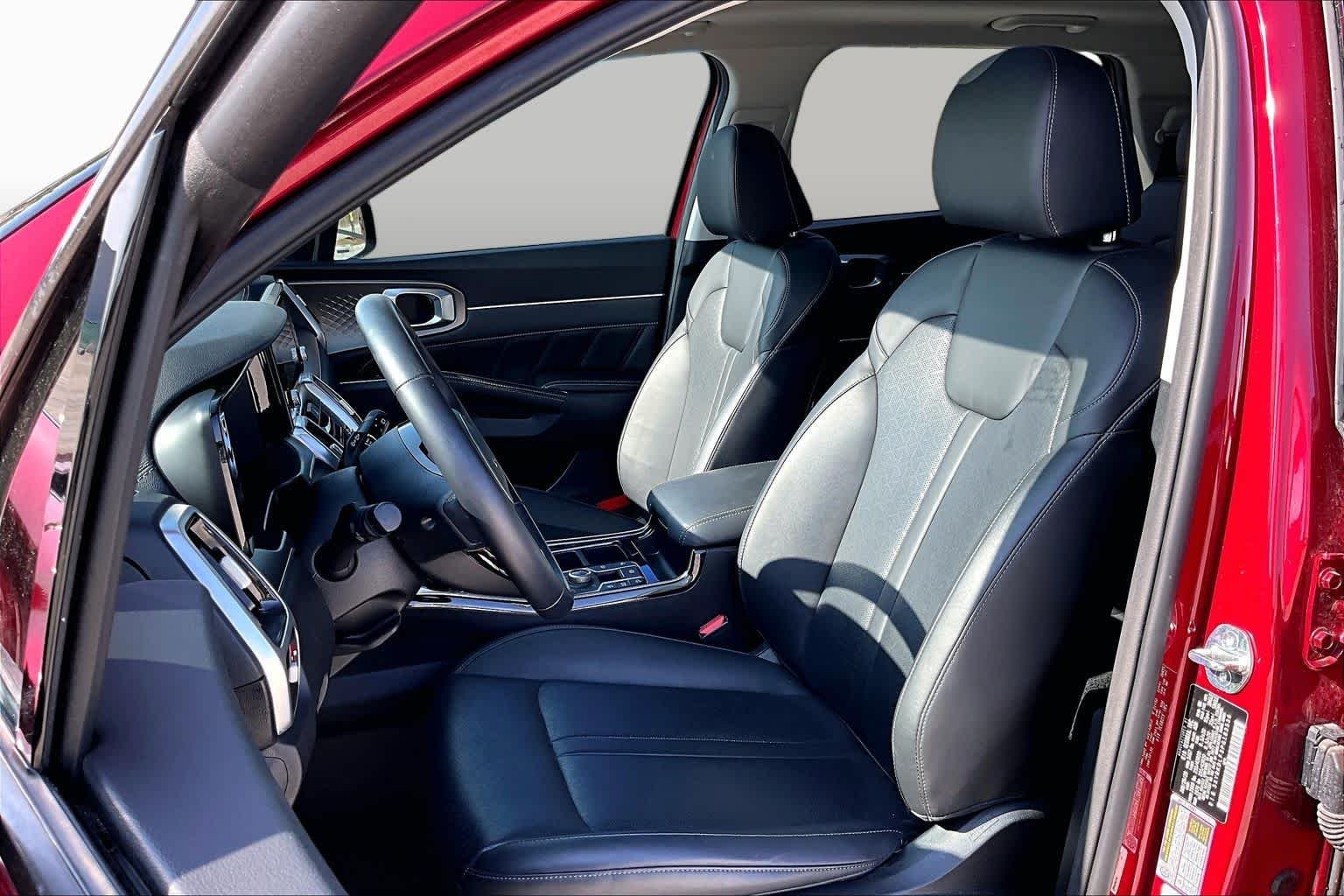 Used 2023 Passion Red Kia SX image 8
