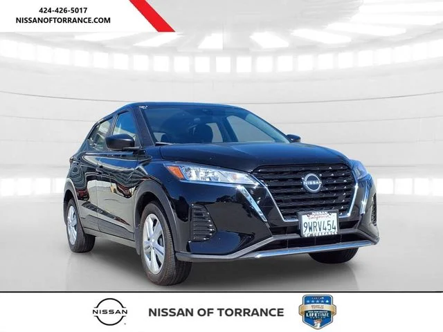 2025 Nissan Kicks Play S