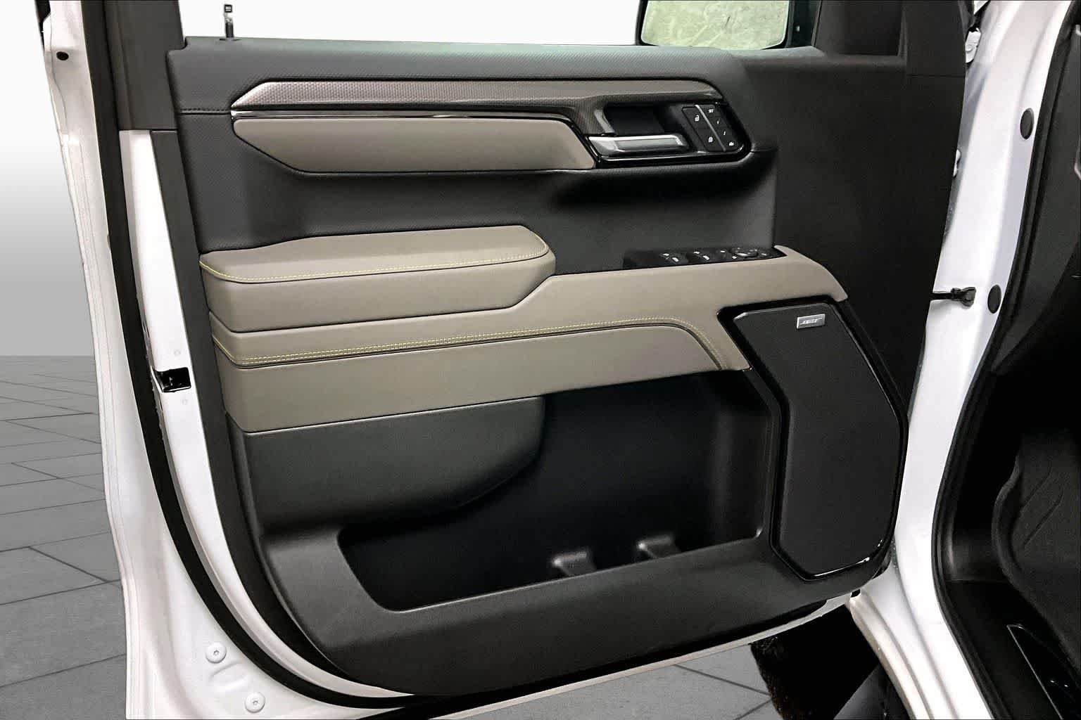 2025 Chevrolet Silverado 1500 ZR2 - Photo 20