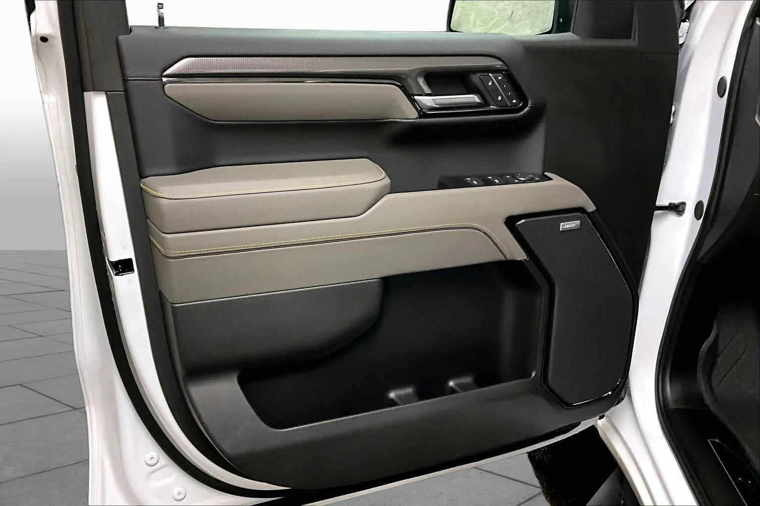 2025 Chevrolet Silverado 1500 ZR2 - Photo 20