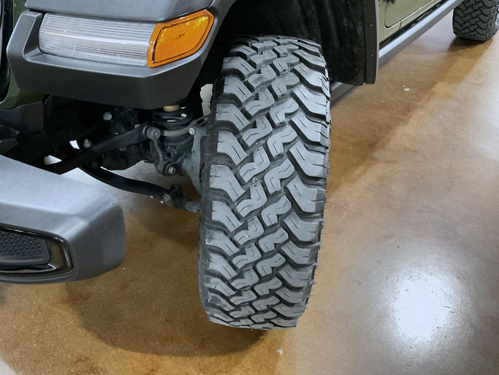 Used 2024 Green Jeep Sport image 23
