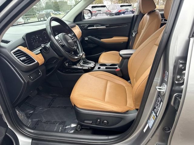 Used 2024 Steel Gray Kia SX image 20