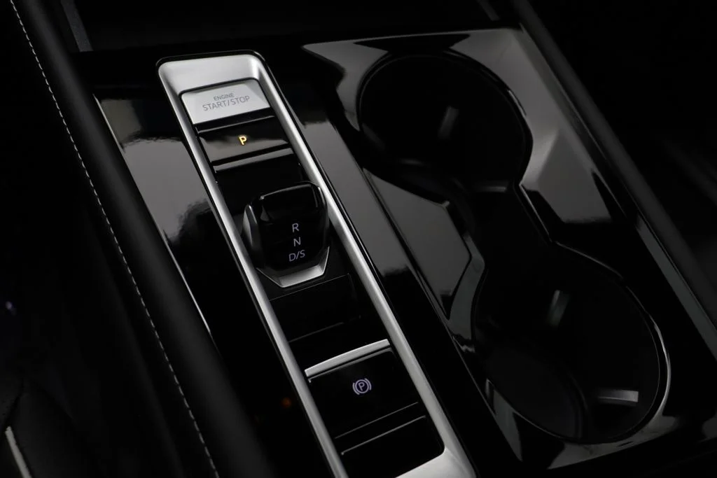 New 2026 Silver Mist Volkswagen SEL Premium R-Line image 13