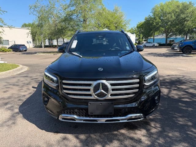 Used 2025  Mercedes-Benz GLB 250 image 2