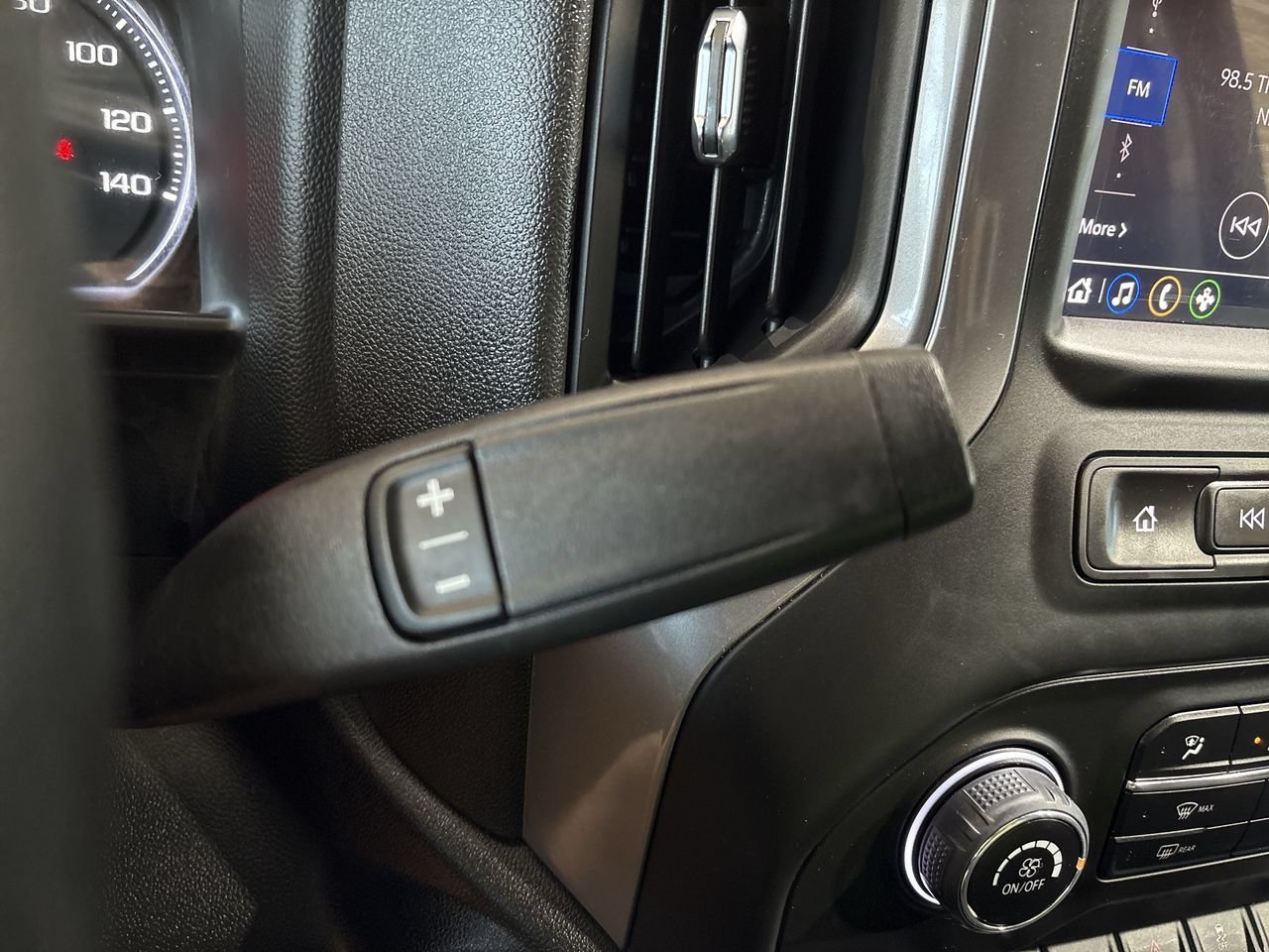 2024 Chevrolet Silverado 2500HD Custom - Photo 20
