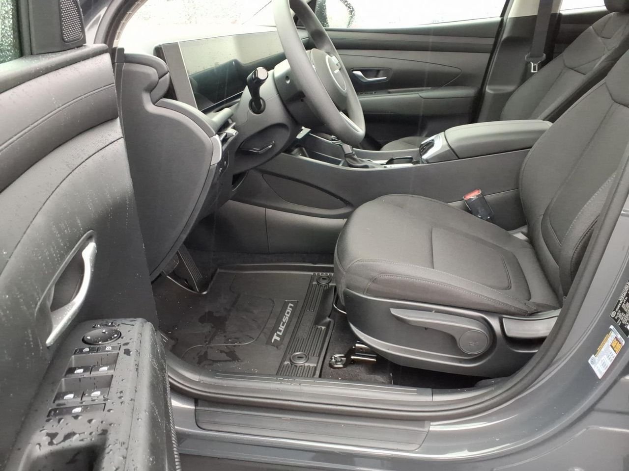 New 2026 Ecotronic Gray Metallic Pe2 Hyundai SE FWD image 15
