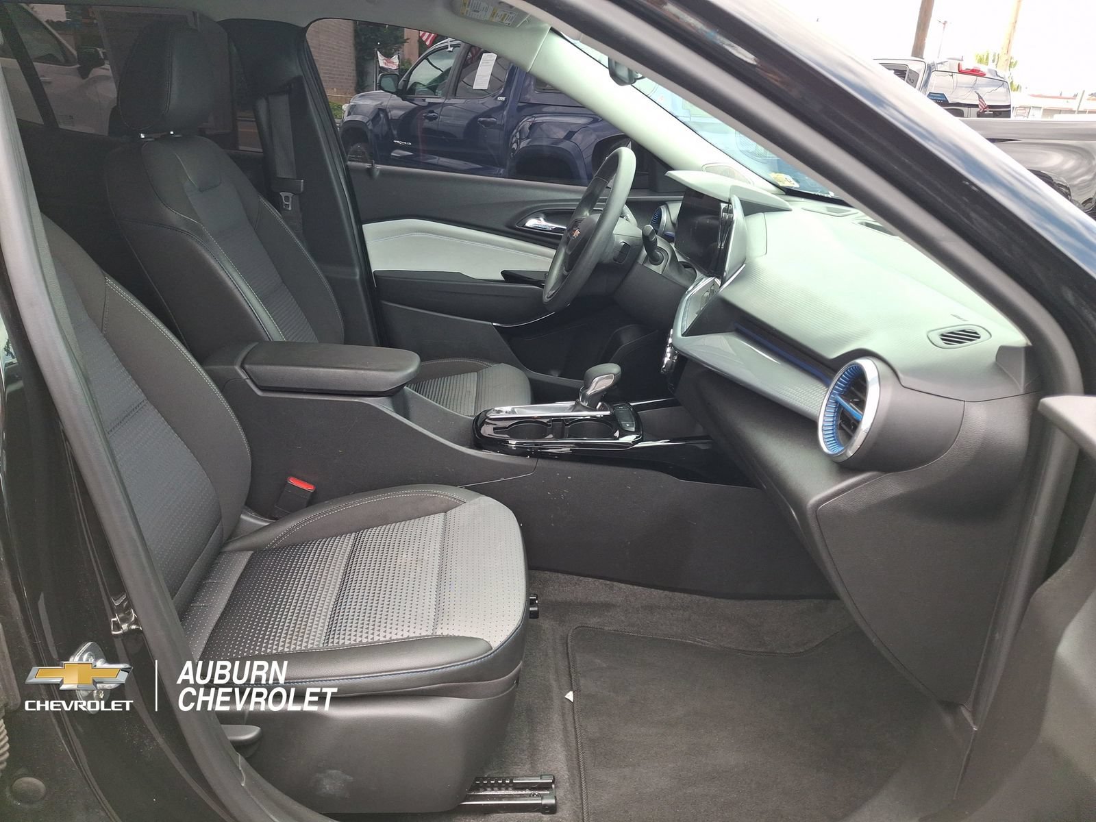 Used 2024 Mosaic Black Metallic Chevrolet LT image 23
