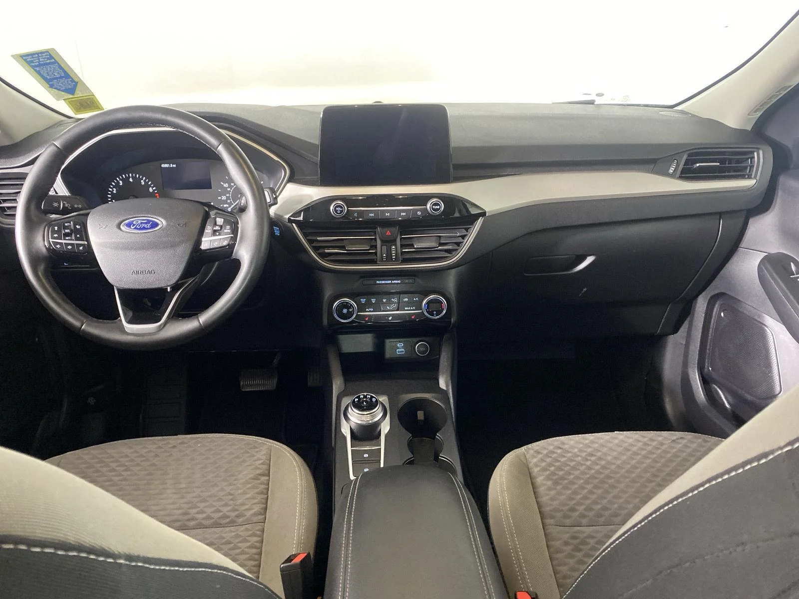 Used 2021 Ford Escape SE with VIN 1FMCU9G68MUA93053 for sale in Hamburg, NY