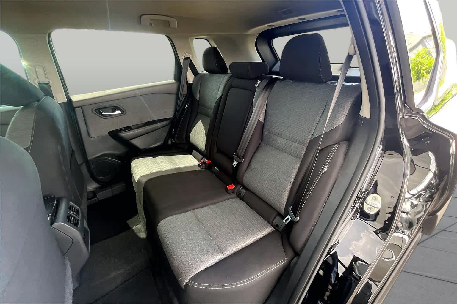 Used 2023 Super Black Nissan SV image 19