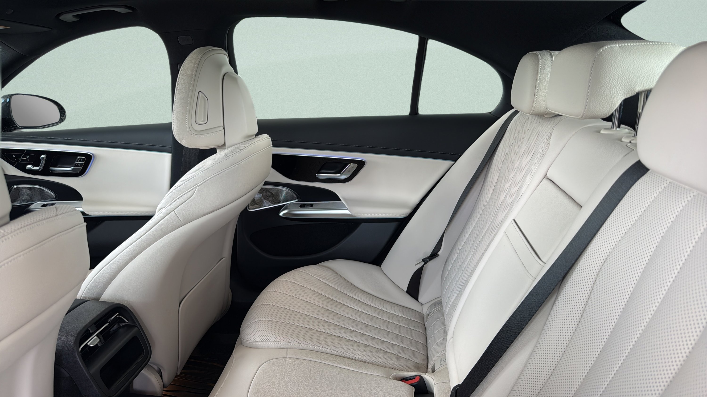 New 2026 Graphite Grey Metallic Mercedes-Benz E 450 image 21