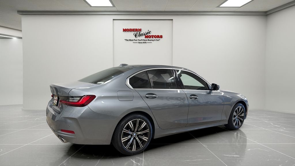 Used 2025 Gray BMW 330i xDrive image 5