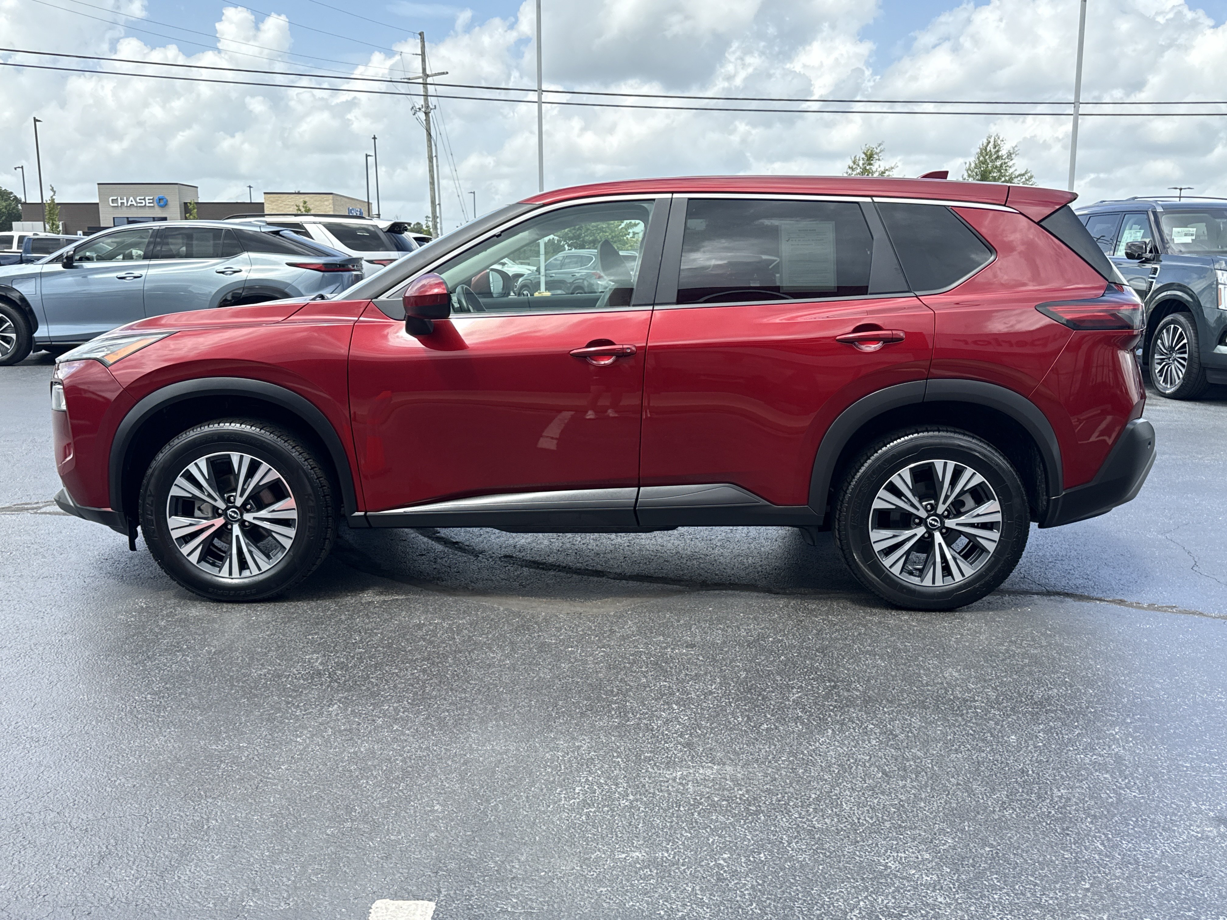 Used 2023 Scarlet Ember Tintcoat Nissan SV image 11