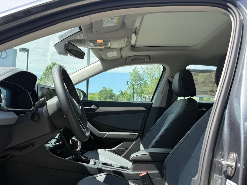 New 2026 Gray Volkswagen 1.5T SE image 29