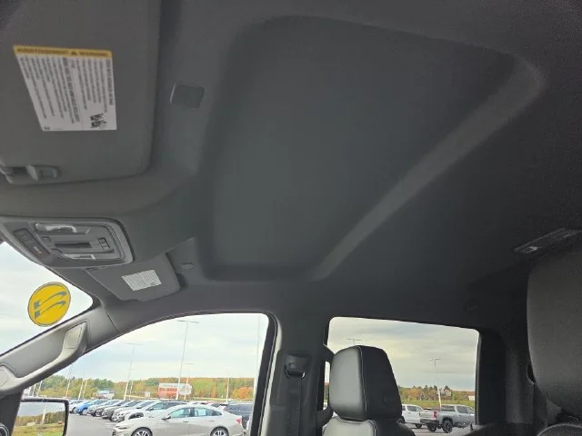 Used 2022 NORTHSKY BLUE METALLIC Chevrolet RST image 25