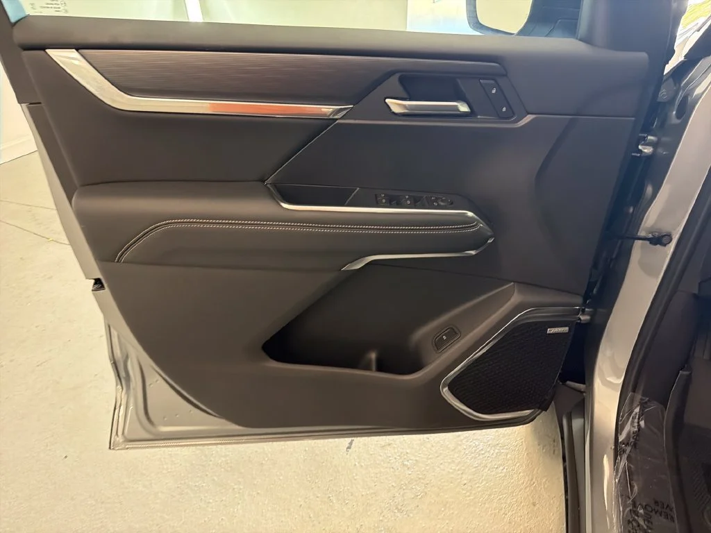New 2027 Sterling Metallic GMC Elevation image 13