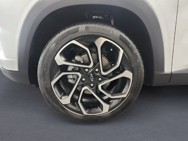 New 2026 Summit White Chevrolet 2RS image 14