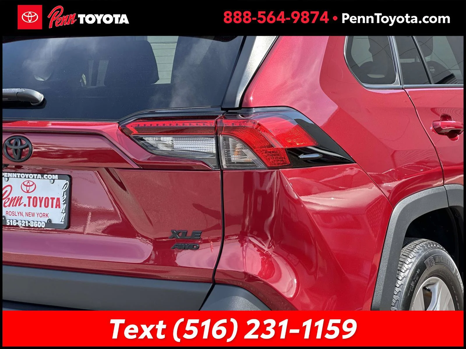 Used 2023 RUBY FLARE PEARL Toyota XLE image 12