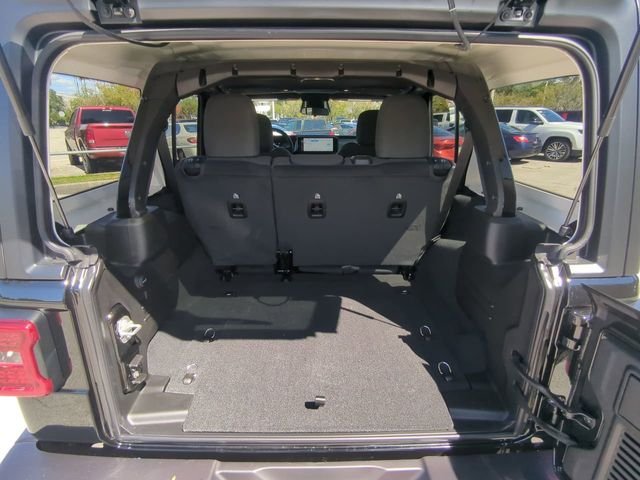 New 2026 Black Clear-Coat Exterior Paint Jeep Sport S image 14
