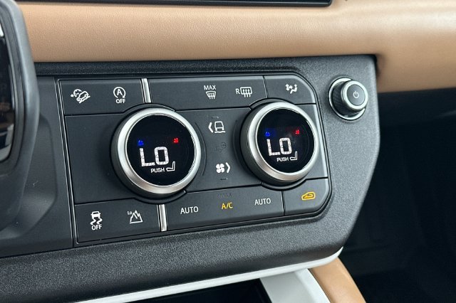 Used 2025 Black Land Rover S image 20