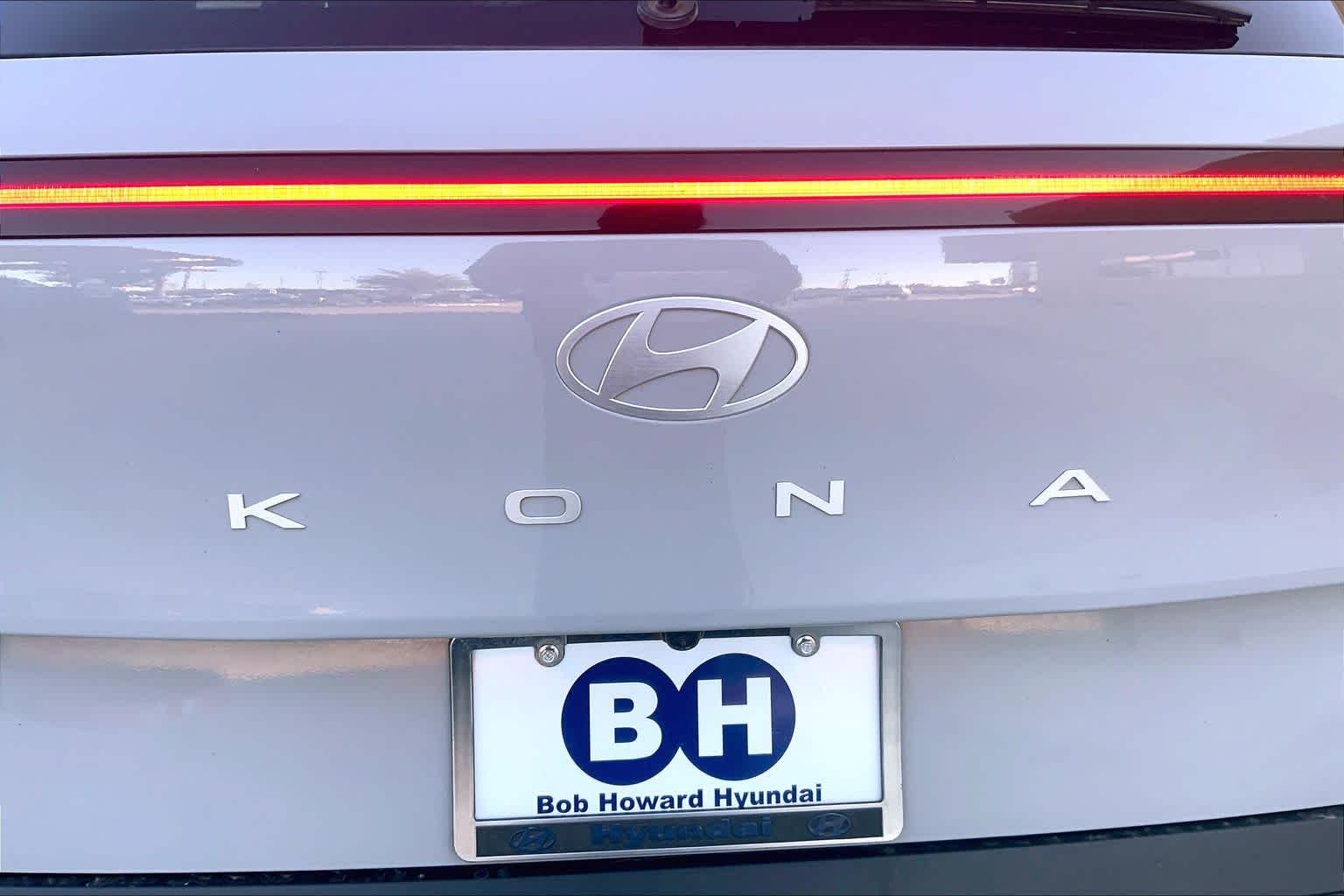 Used 2024 Cyber Gray Metallic Hyundai SEL image 32