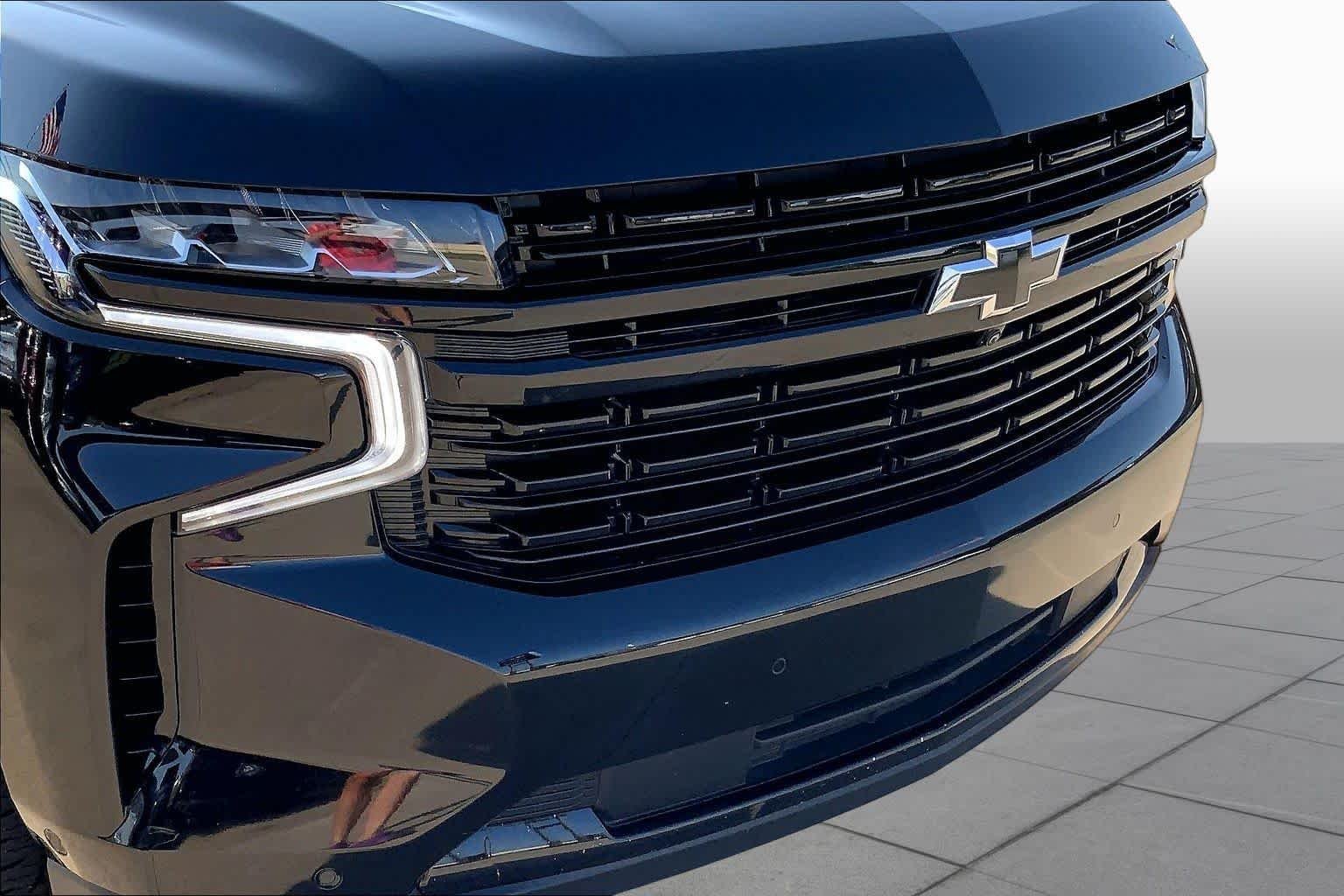 Used 2023 Black Chevrolet High Country image 28