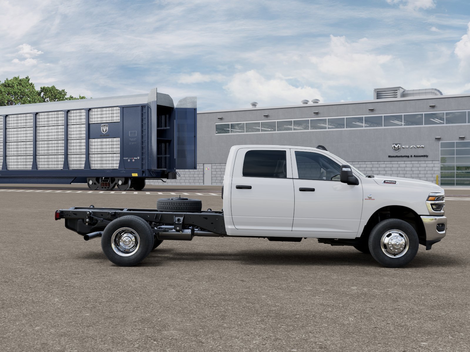 New 2027 Bright White Clear-Coat Paint RAM TRADESMAN image 12