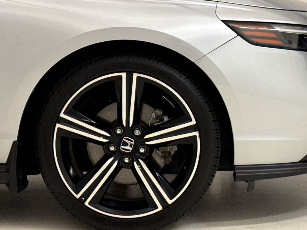 2023 Honda Accord Hybrid Sport - Photo 6