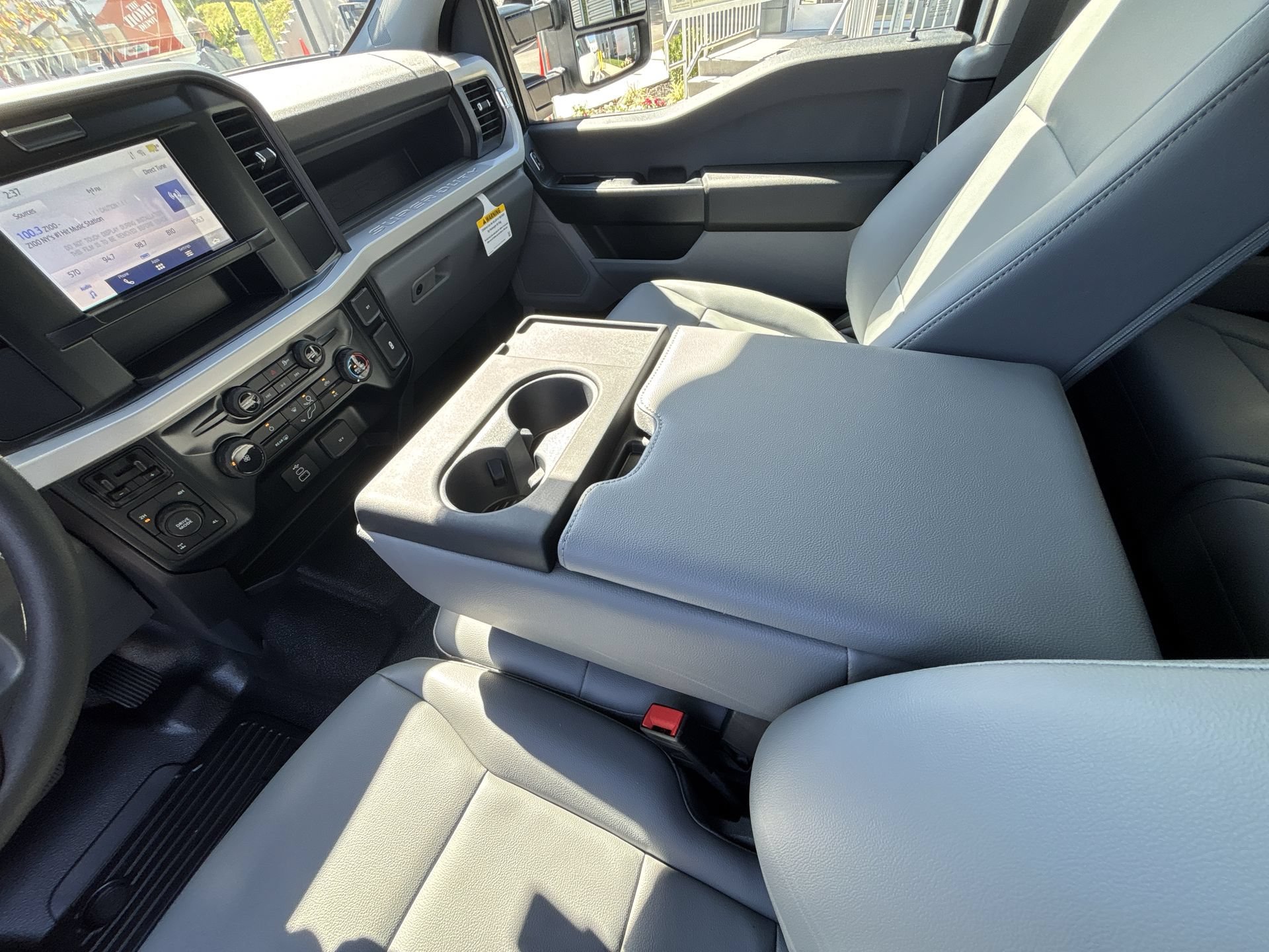 New 2027 Oxford White Ford F-350® XL image 20
