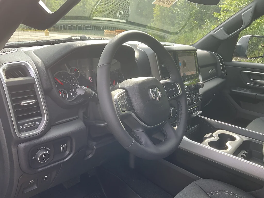 New 2026 Tank RAM Big Horn Crew Cab 4x4 5