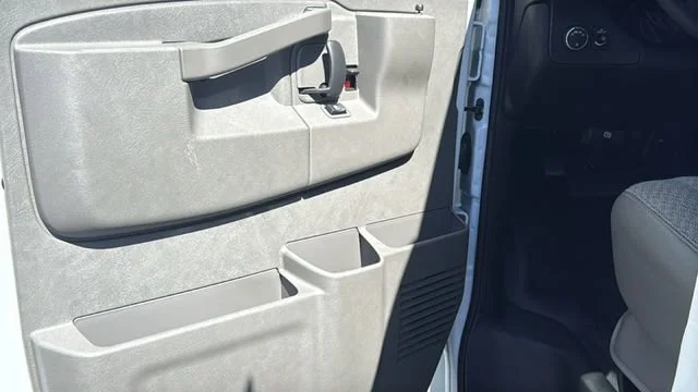 2026 Chevrolet Express Cargo Work Van - Photo 26