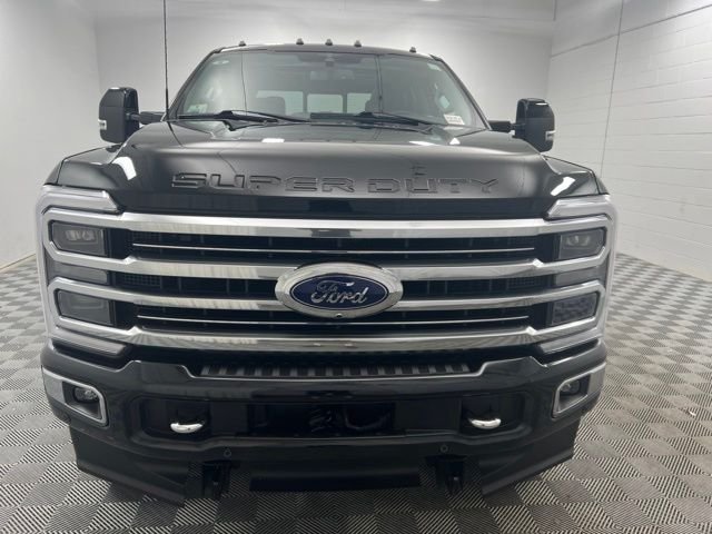 Used 2023 Black Ford Limited image 3
