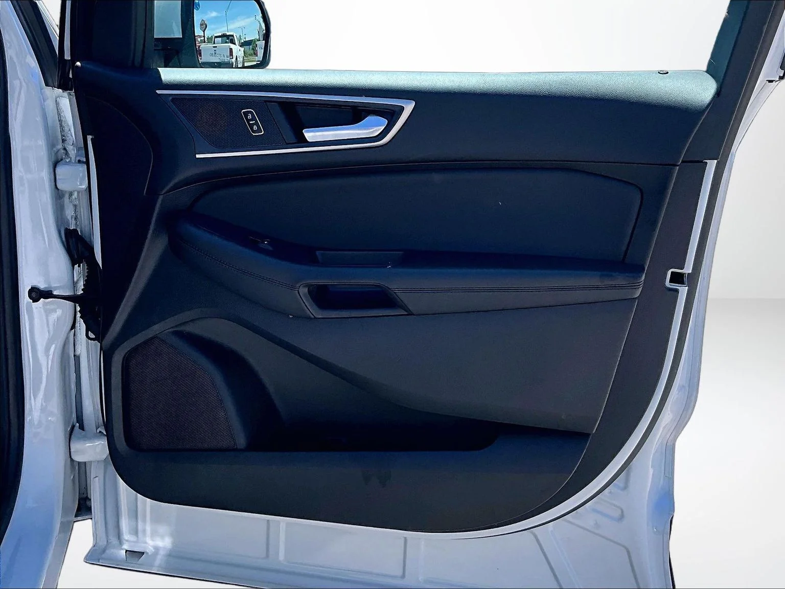 Used 2024 White Ford SEL image 25
