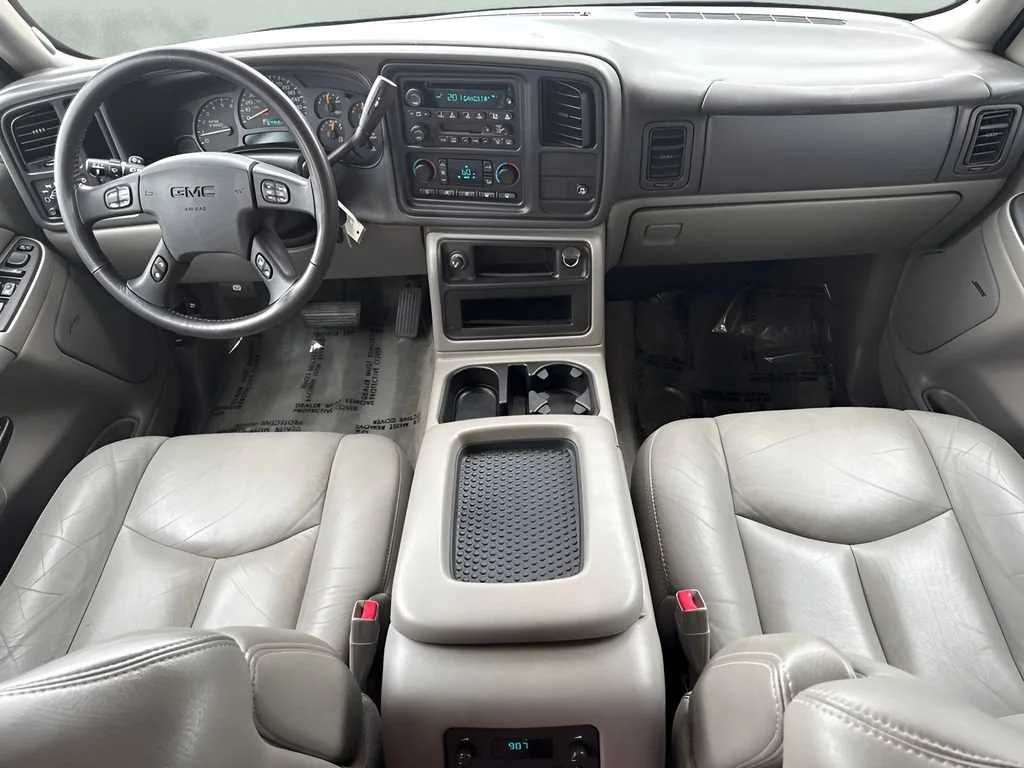 Used 2005 Onyx Black GMC SLT image 14