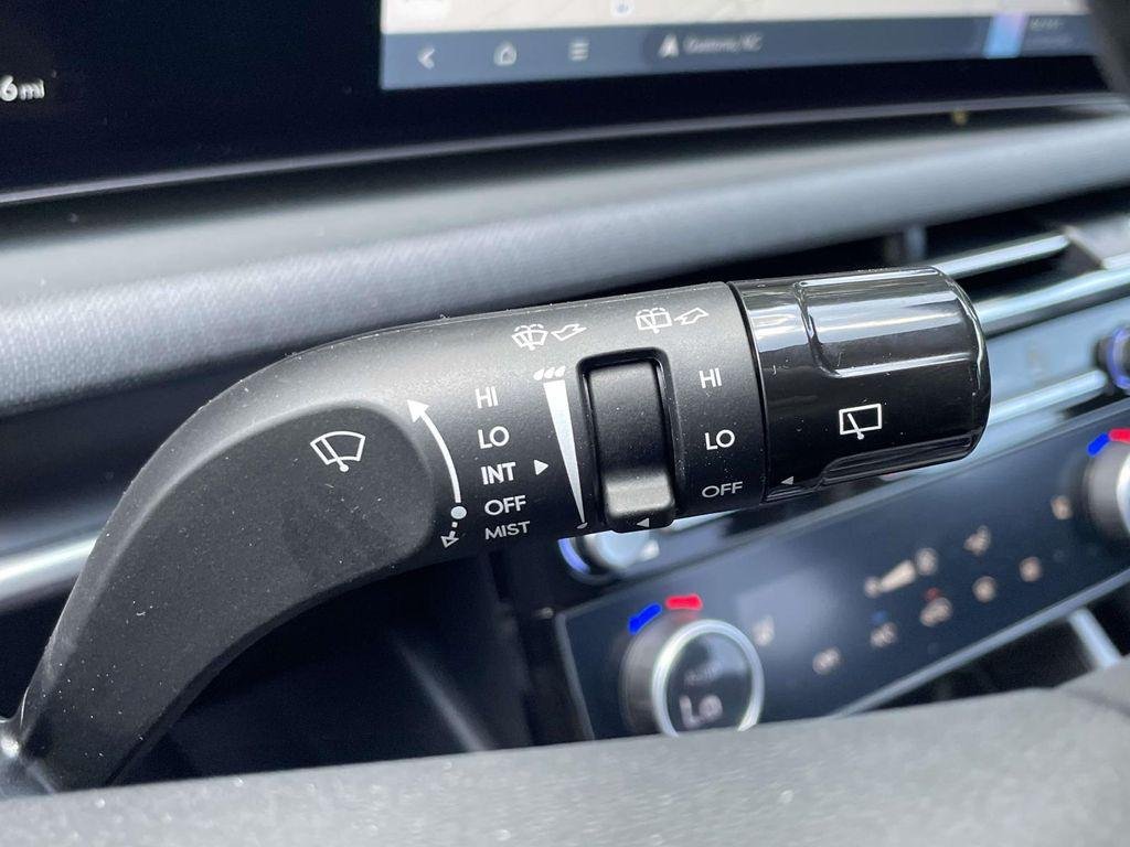 New 2026 White Hyundai SEL Premium AWD image 25