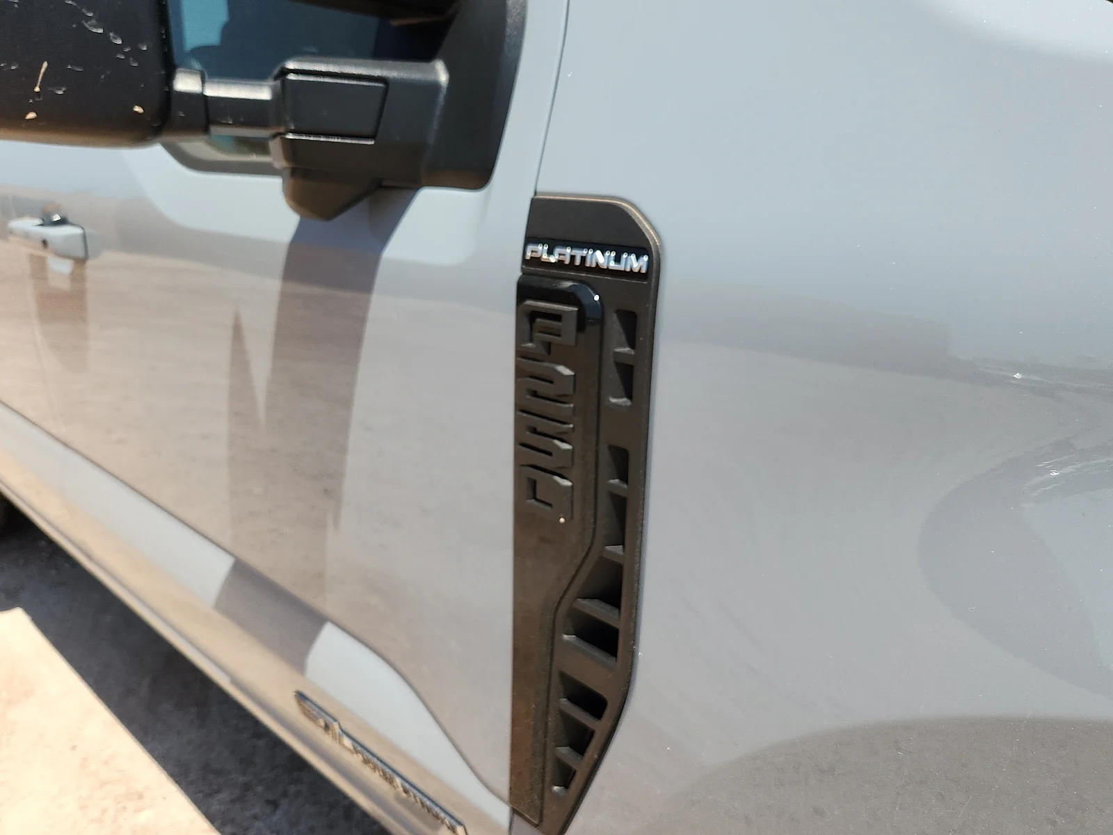 New 2026 Glacier Gray Metallic Tri-Coat Ford F-250® Platinum® image 10
