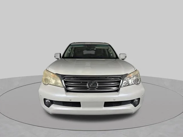 Used 2010 White Lexus 460 image 3