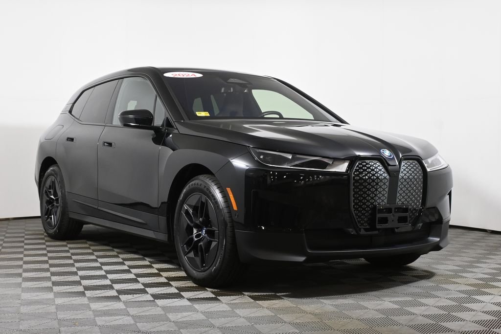 Certified Used 2024 Black Sapphire Metallic BMW xDrive50 image 9