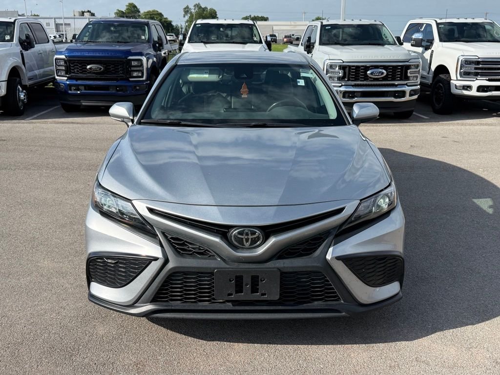 Used 2022 Silver Toyota SE image 22