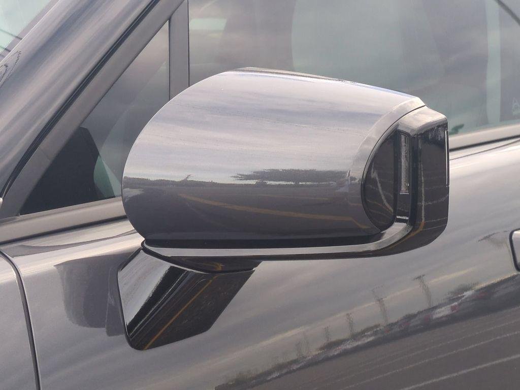 New 2027 Gray Hyundai Blue SEL 7P image 14