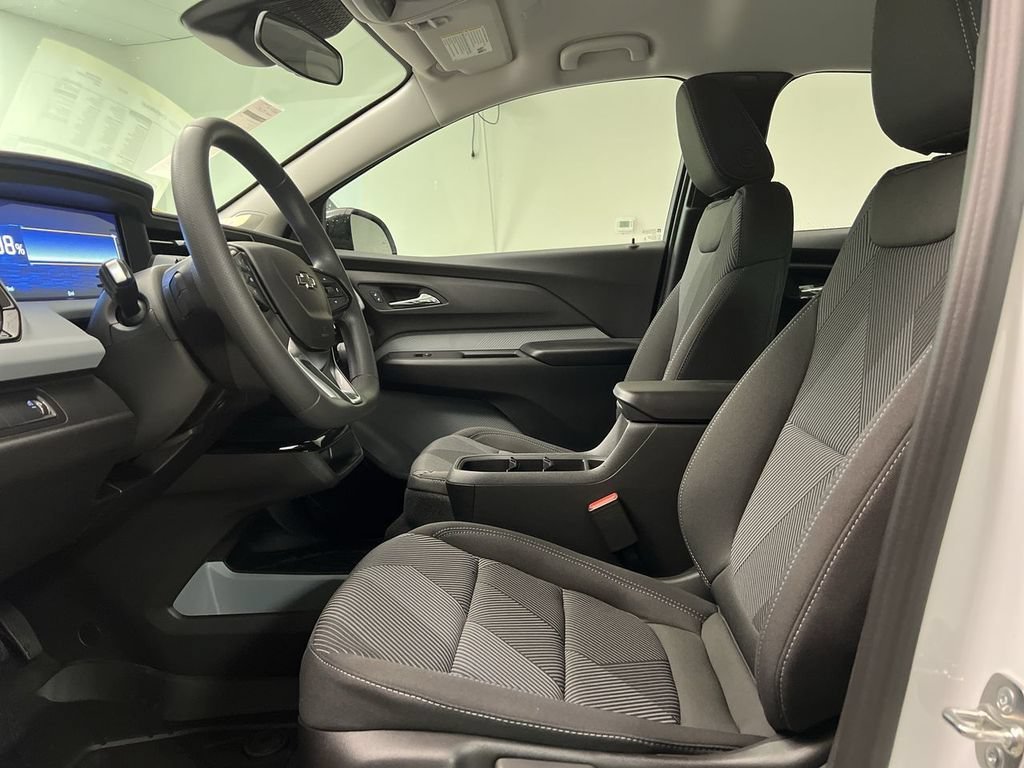 2027 Chevrolet Bolt LT - Photo 11