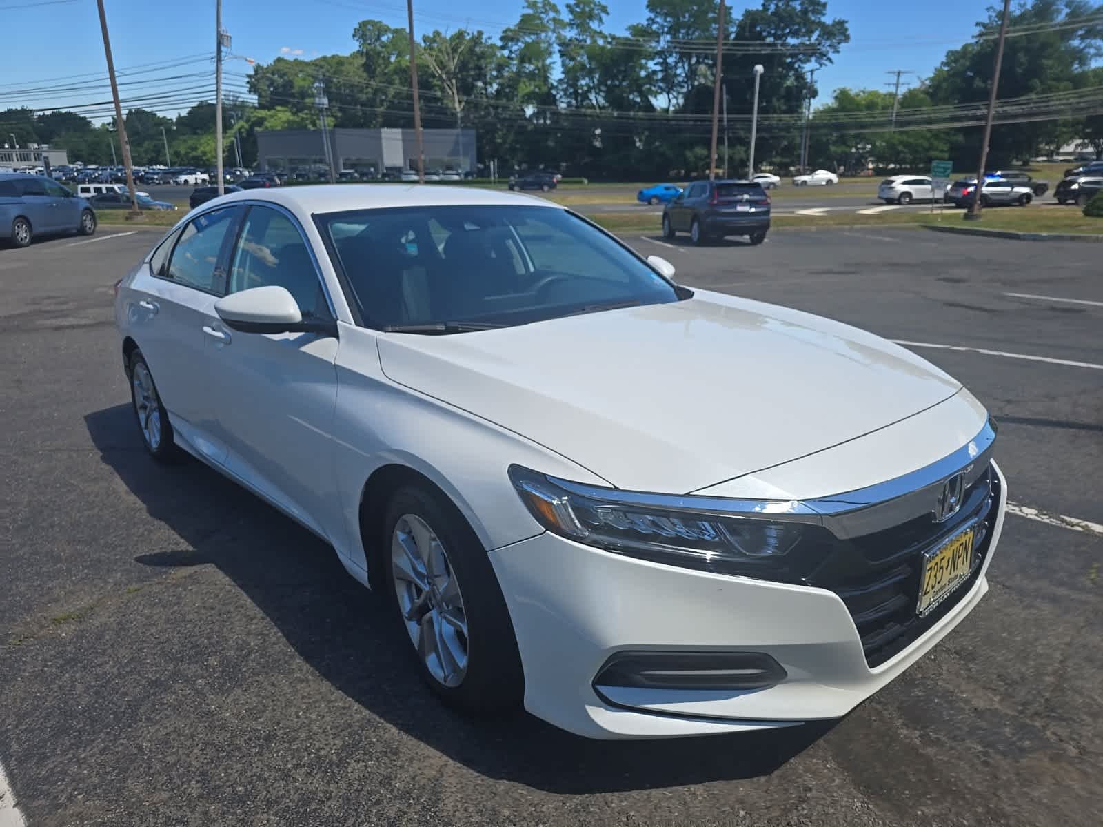 Used 2018 White Honda LX 1.5T image 3