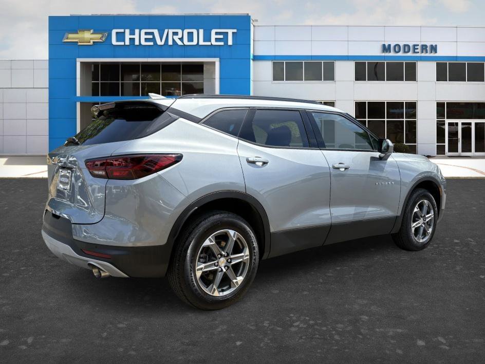 Used 2024 Sterling Gray Metallic Chevrolet LT image 5