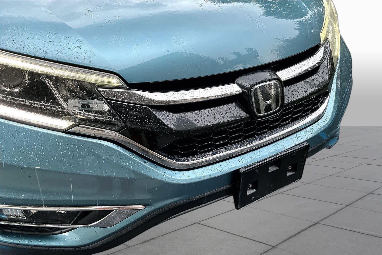 Used 2016 Mountain Air Metallic Honda Touring image 30