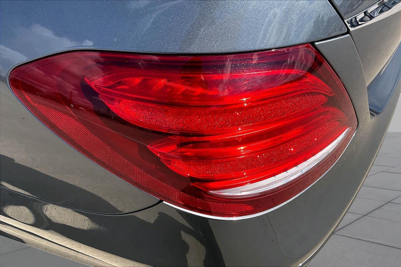 Used 2017 Selenite Grey Metallic Mercedes-Benz E 300 Sport image 28