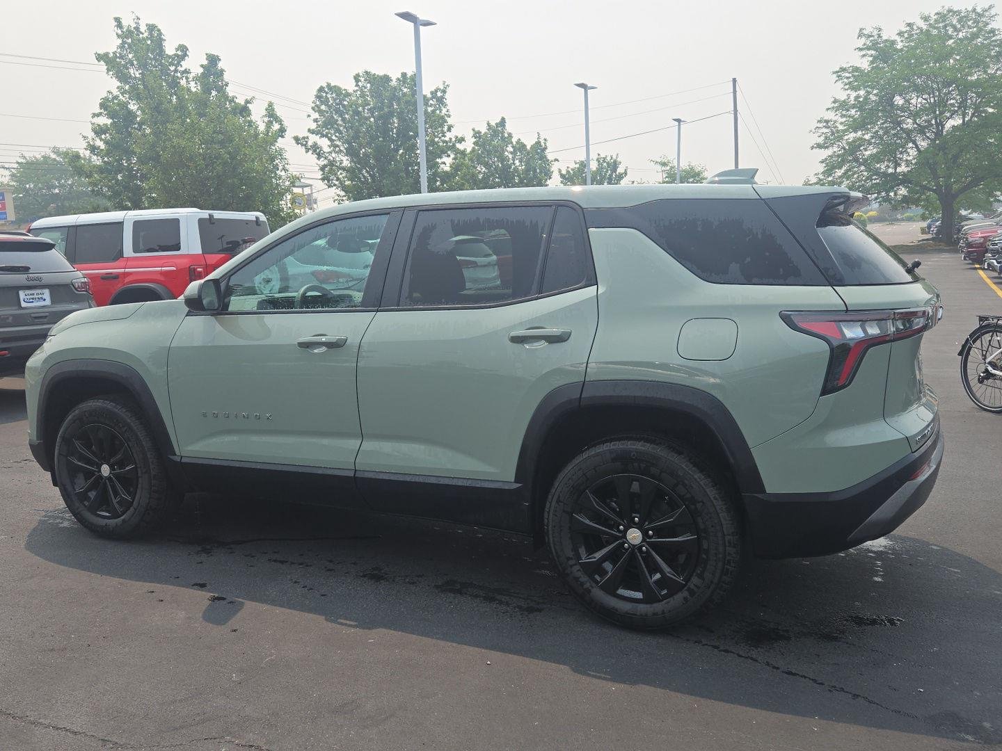Used 2026 Cacti Green Chevrolet AWD LT image 3