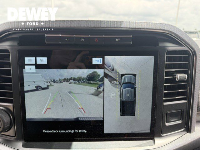 Used 2022 Black Metallic Ford Platinum image 24