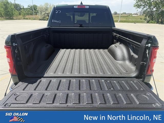 New 2026 Serrano-Green Metallic Exterior Paint RAM Laramie image 7